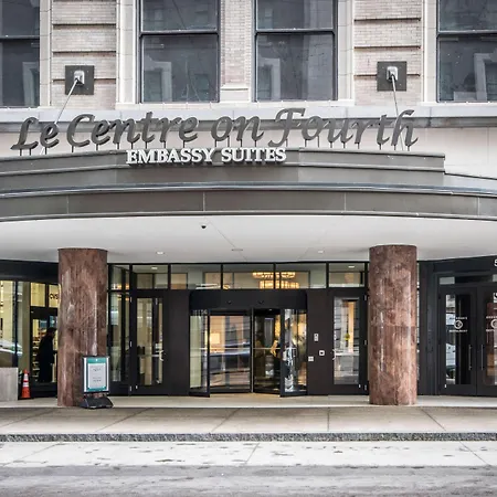 Embassy Suites Louisville Downtown-2